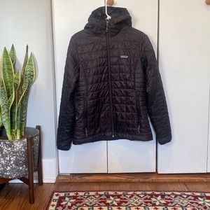 Patagonia Women’s Nano Puff Hoody Black Medium